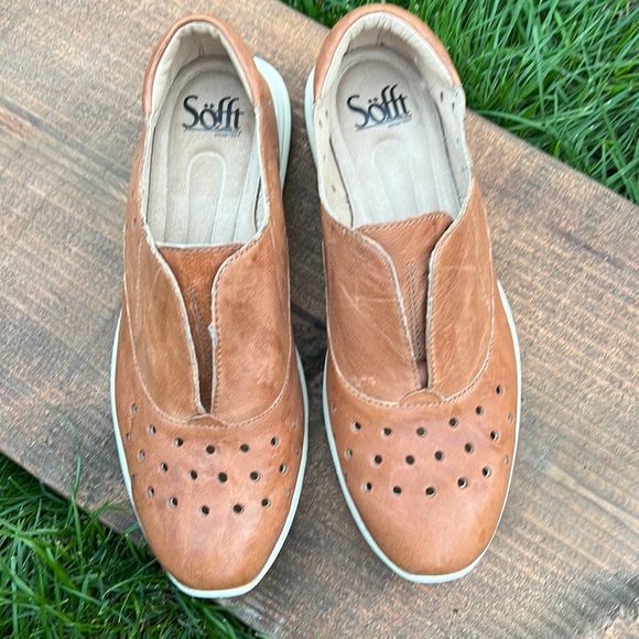 SOFFT BRAND LEATHER SLIP ON SHOES LIGHT BROWN/TAN SIZE 7.5 - Picture 3 of 17